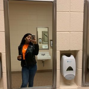 Meet your Posher, Dayanni